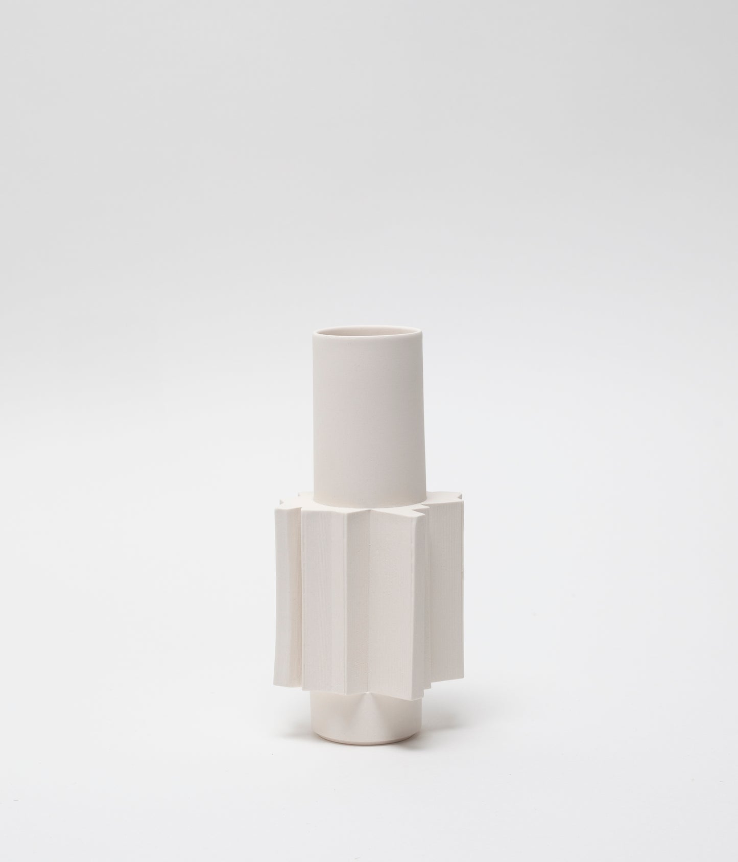 Emma Westmacott Set B vase 4